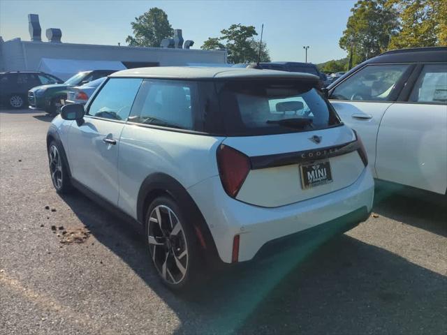 new 2025 MINI Hardtop car, priced at $38,430