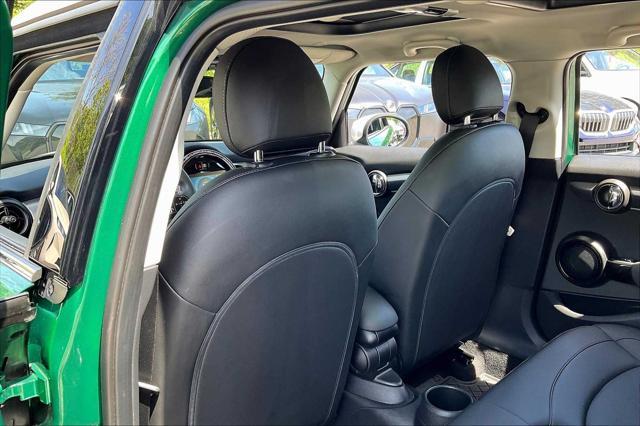used 2023 MINI Hardtop car, priced at $24,990