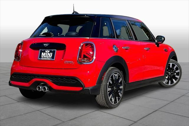 used 2024 MINI Hardtop car, priced at $29,911