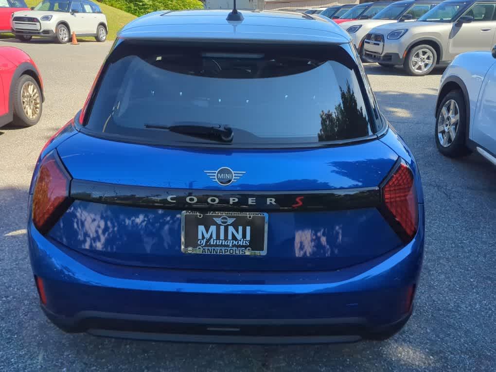 new 2025 MINI Hardtop car, priced at $36,980