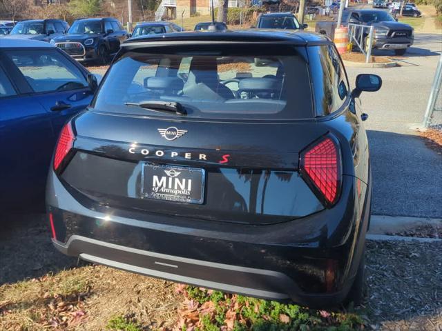 new 2025 MINI Hardtop car, priced at $38,635