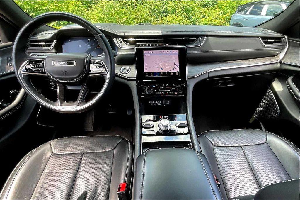 used 2022 Jeep Grand Cherokee car, priced at $28,900