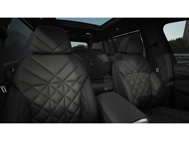 new 2026 BMW X7 car, priced at $95,680