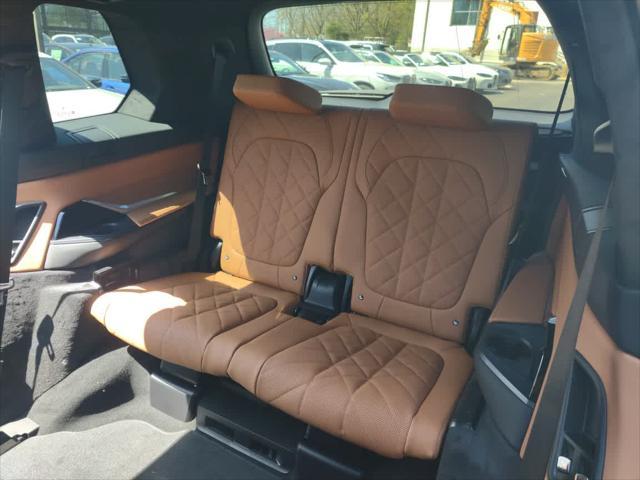 new 2025 BMW X7 car, priced at $96,220