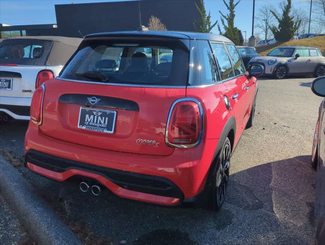 used 2024 MINI Hardtop car, priced at $31,911