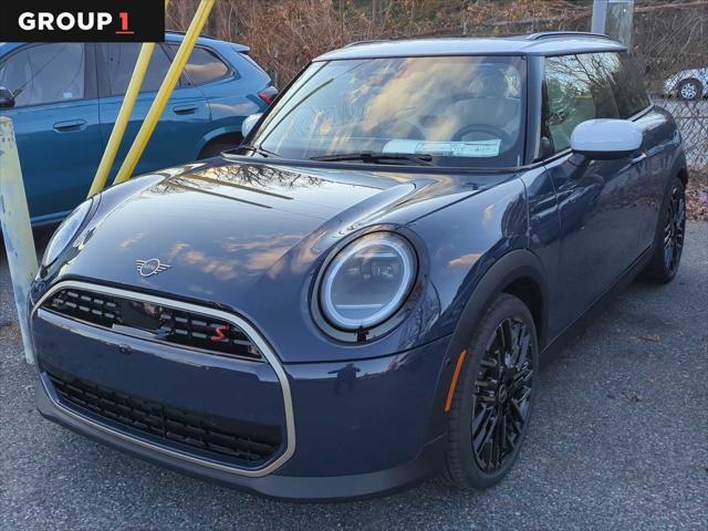 new 2025 MINI Hardtop car, priced at $39,382