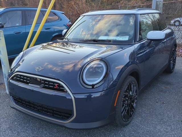 new 2025 MINI Hardtop car, priced at $39,382