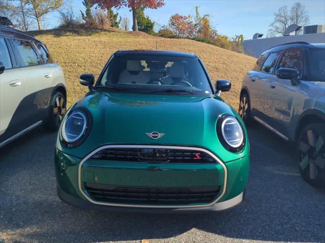 new 2025 MINI Hardtop car, priced at $39,380