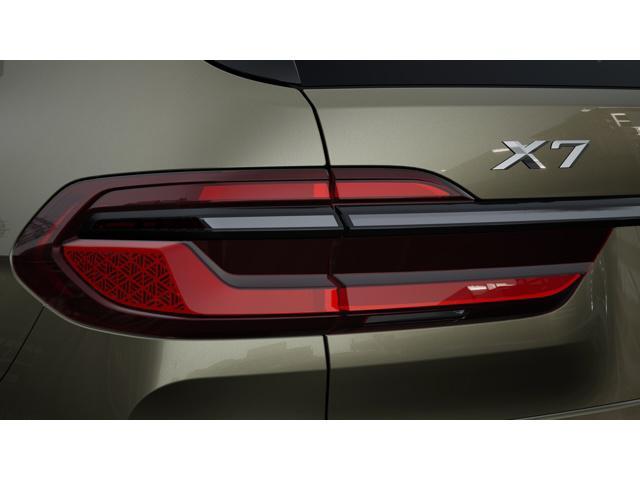 new 2026 BMW X7 car, priced at $96,575