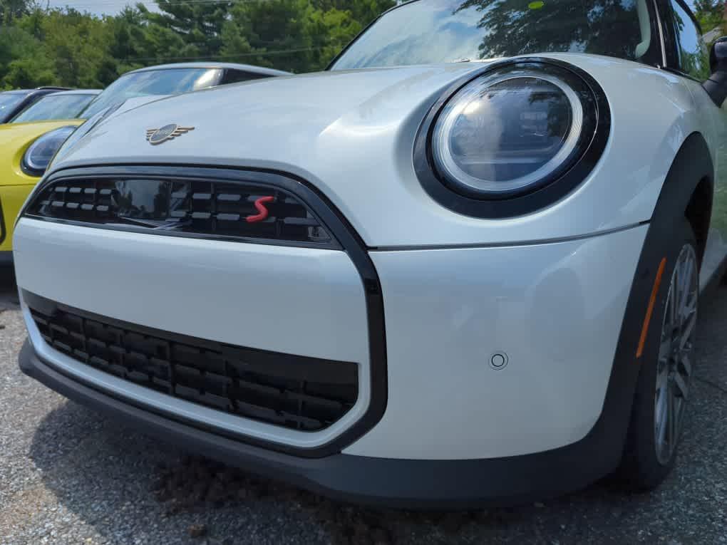 used 2025 MINI Hardtop car, priced at $32,911