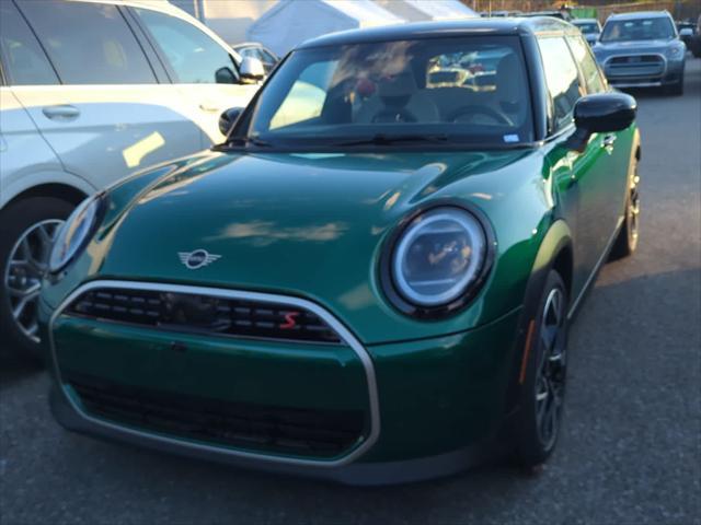 new 2025 MINI Hardtop car, priced at $39,380