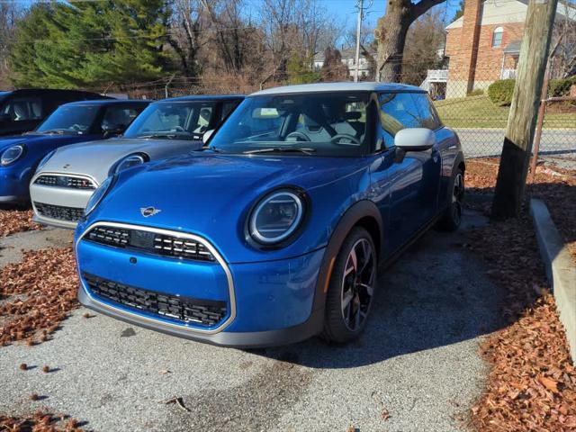 new 2025 MINI Hardtop car, priced at $35,730