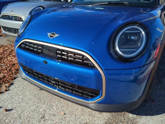 new 2025 MINI Hardtop car, priced at $35,730