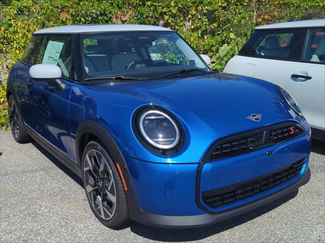 new 2025 MINI Hardtop car, priced at $37,805