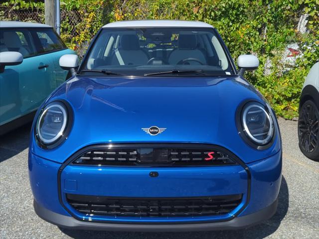 new 2025 MINI Hardtop car, priced at $37,805