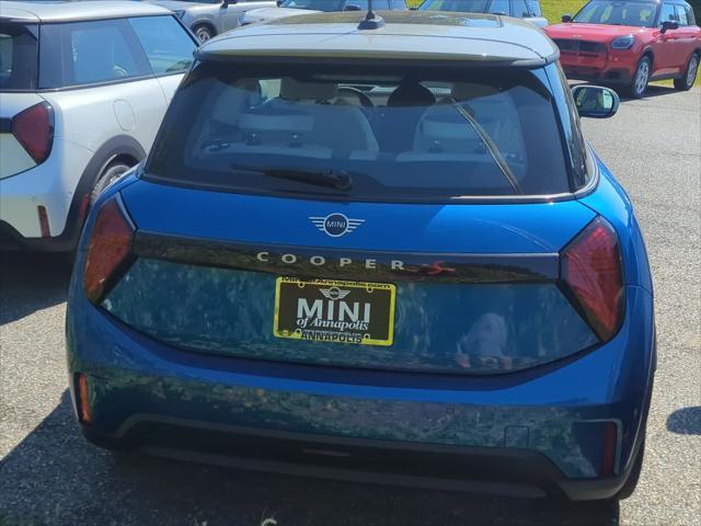 new 2025 MINI Hardtop car, priced at $37,805