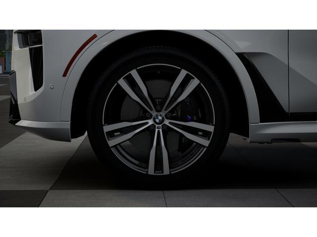 new 2026 BMW X7 car, priced at $94,525