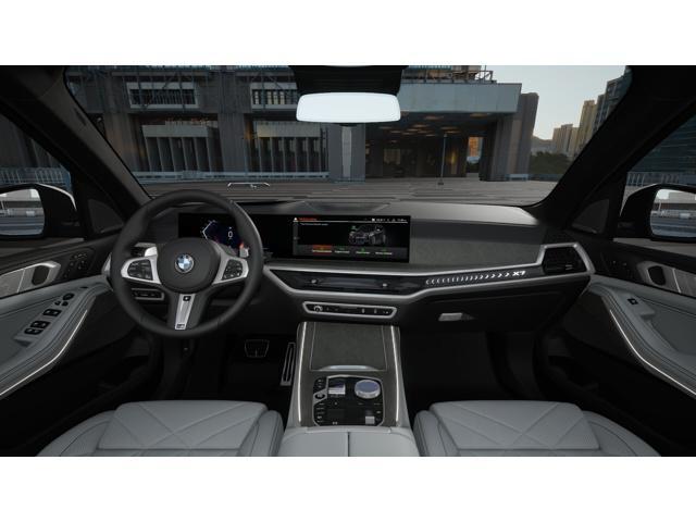 new 2026 BMW X7 car, priced at $100,280
