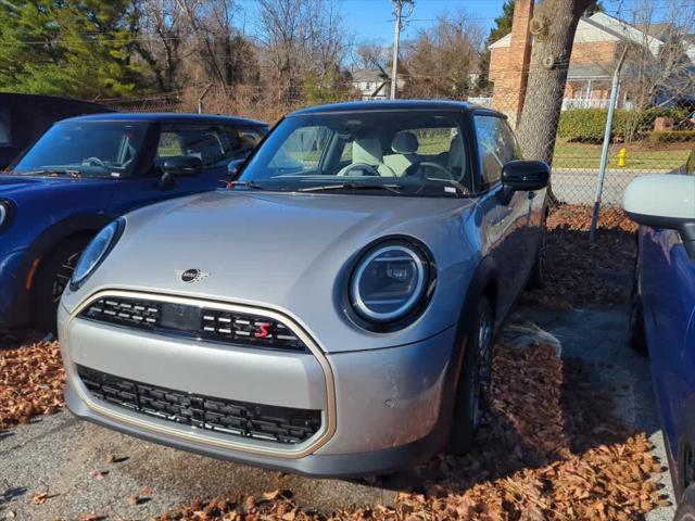 new 2025 MINI Hardtop car, priced at $37,590