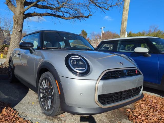 new 2025 MINI Hardtop car, priced at $37,590