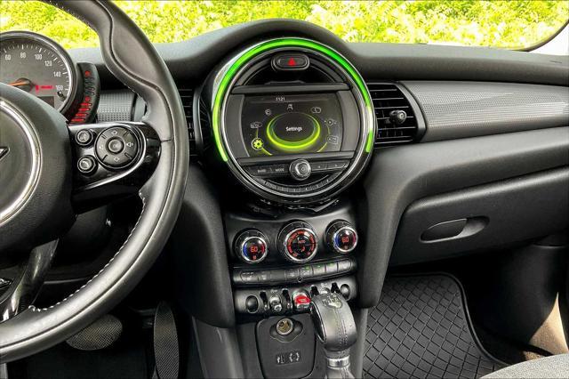 used 2016 MINI Hardtop car, priced at $8,900