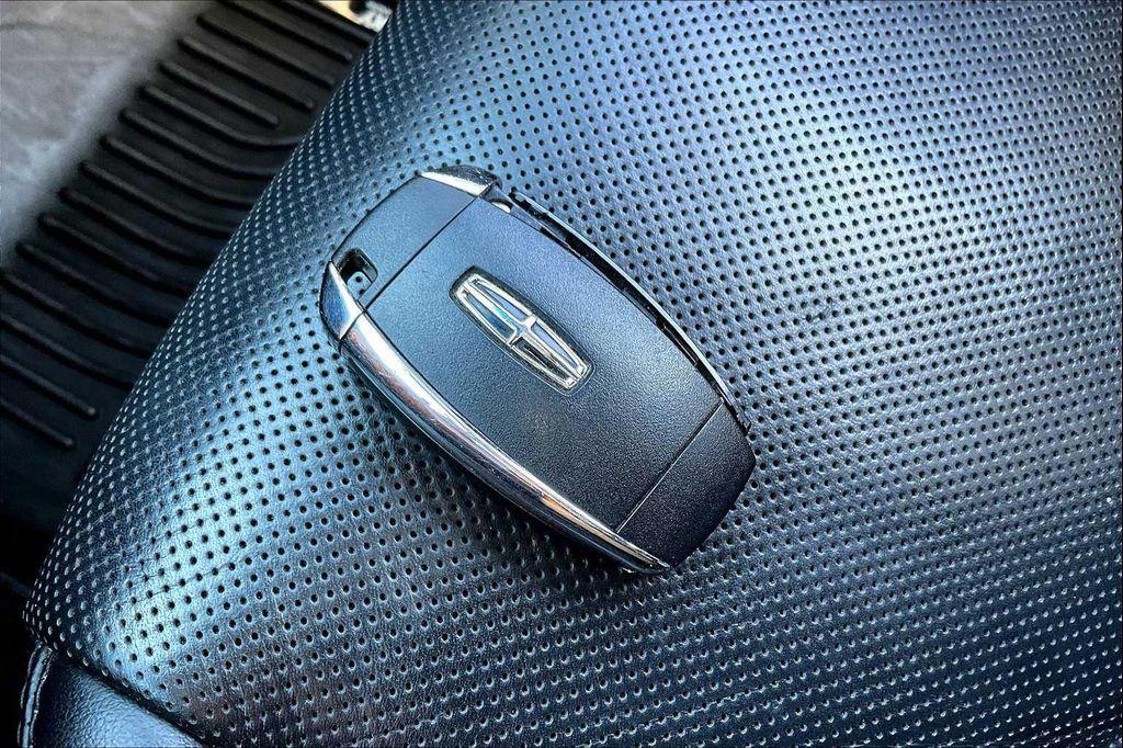 used 2019 Lincoln Nautilus car, priced at $19,900