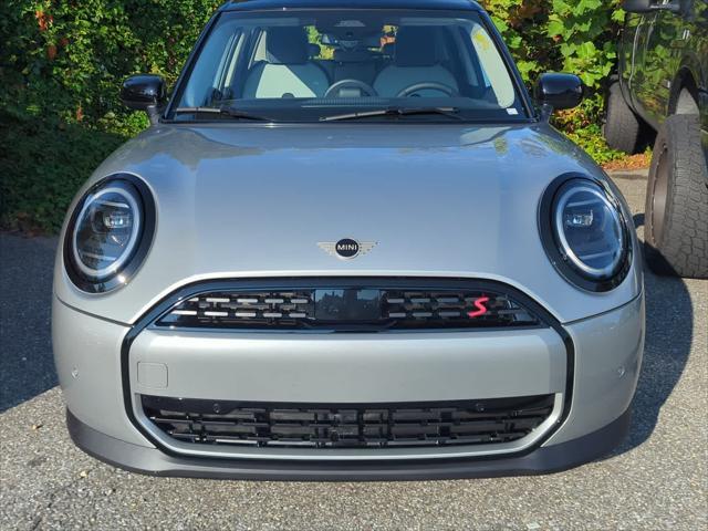 new 2025 MINI Hardtop car, priced at $36,680