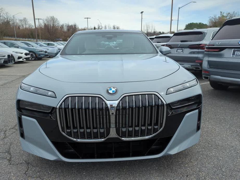 new 2024 BMW 760 car, priced at $131,575
