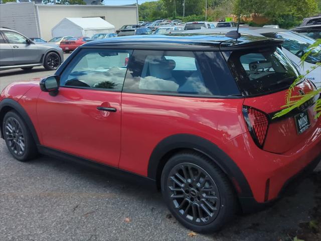 new 2025 MINI Hardtop car, priced at $37,605