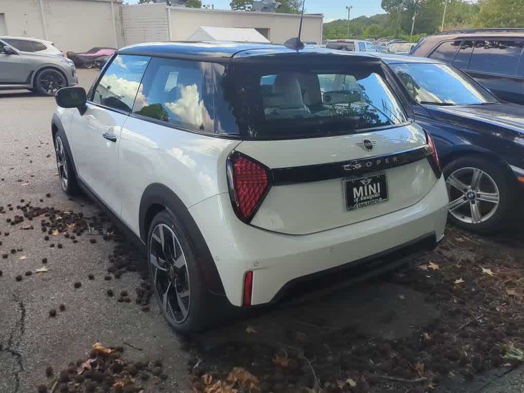new 2025 MINI Hardtop car, priced at $37,605