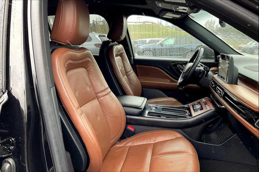 used 2022 Lincoln Aviator car, priced at $36,900