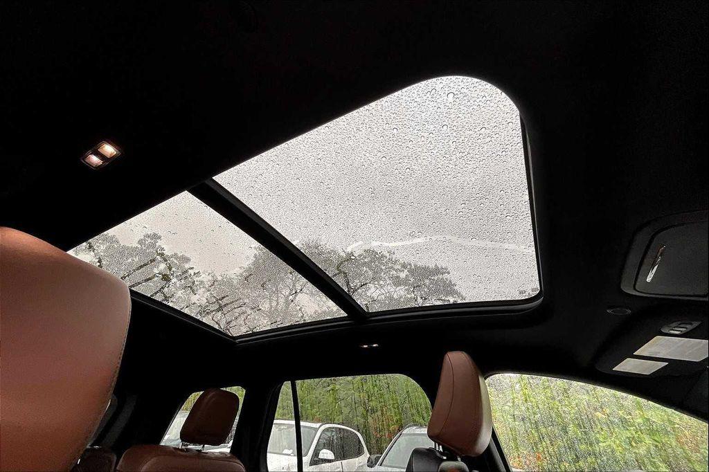 used 2022 Lincoln Aviator car, priced at $36,900