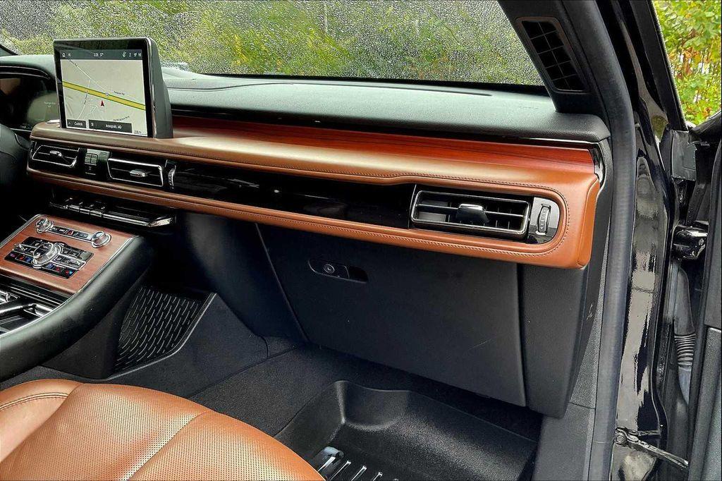 used 2022 Lincoln Aviator car, priced at $36,900