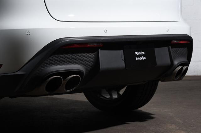 used 2025 Porsche Macan car