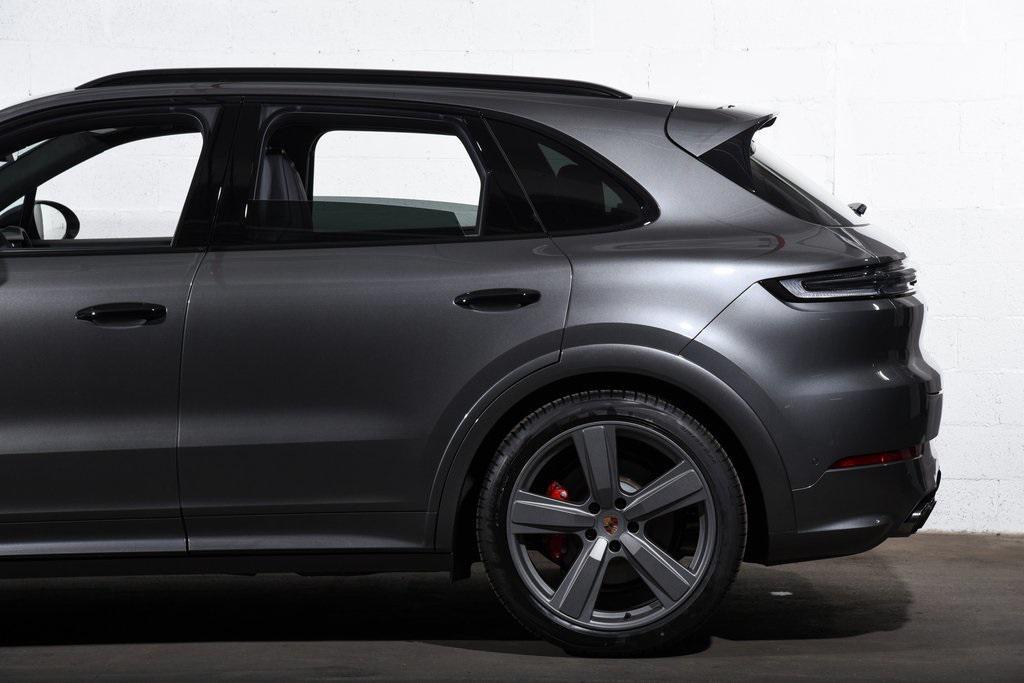 new 2025 Porsche Cayenne car, priced at $152,675
