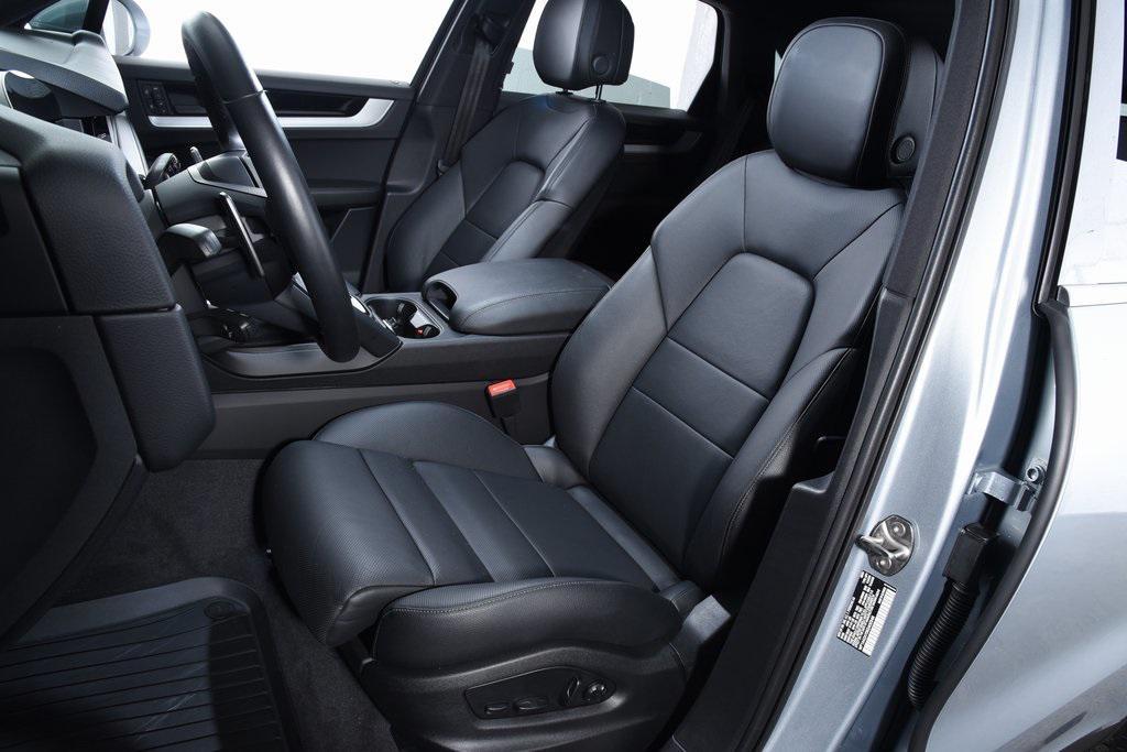 used 2025 Porsche Cayenne car, priced at $86,888