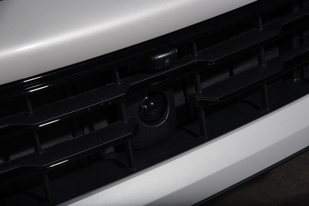new 2025 Porsche Cayenne car, priced at $117,235