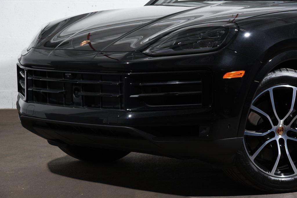 new 2025 Porsche Cayenne car, priced at $117,905