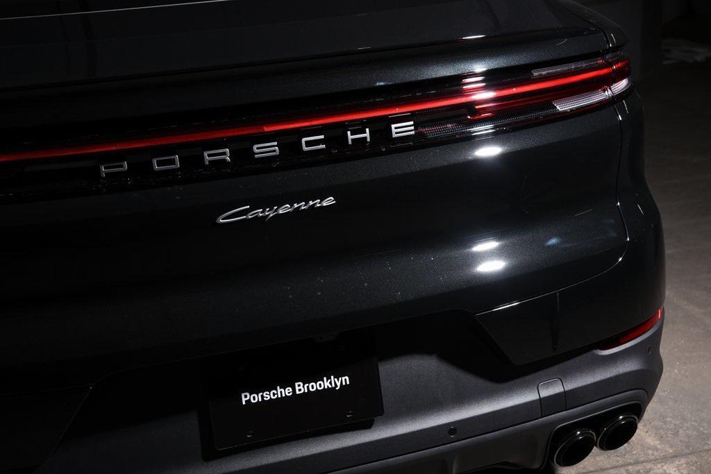 new 2025 Porsche Cayenne car, priced at $117,905