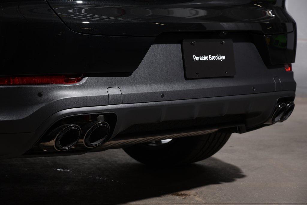 new 2025 Porsche Cayenne car, priced at $117,905