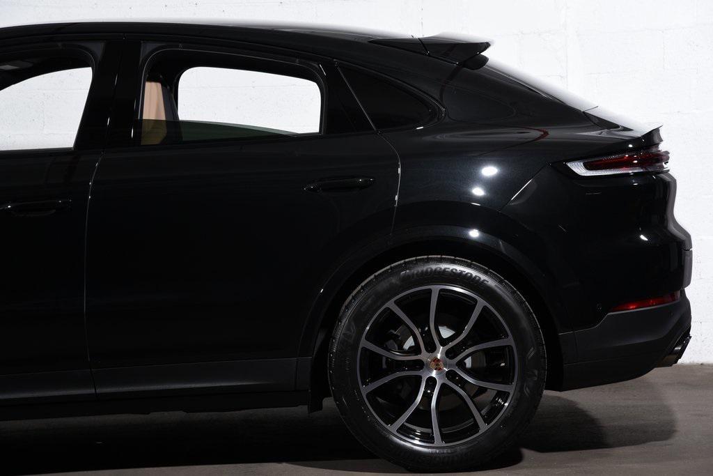 new 2025 Porsche Cayenne car, priced at $117,905
