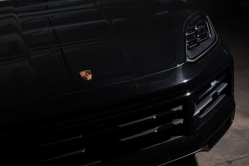 new 2025 Porsche Cayenne car, priced at $117,905