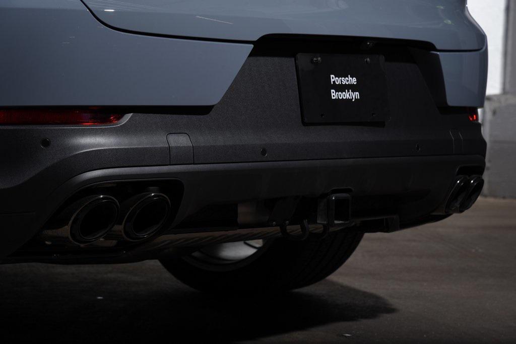 new 2024 Porsche Cayenne car, priced at $131,460
