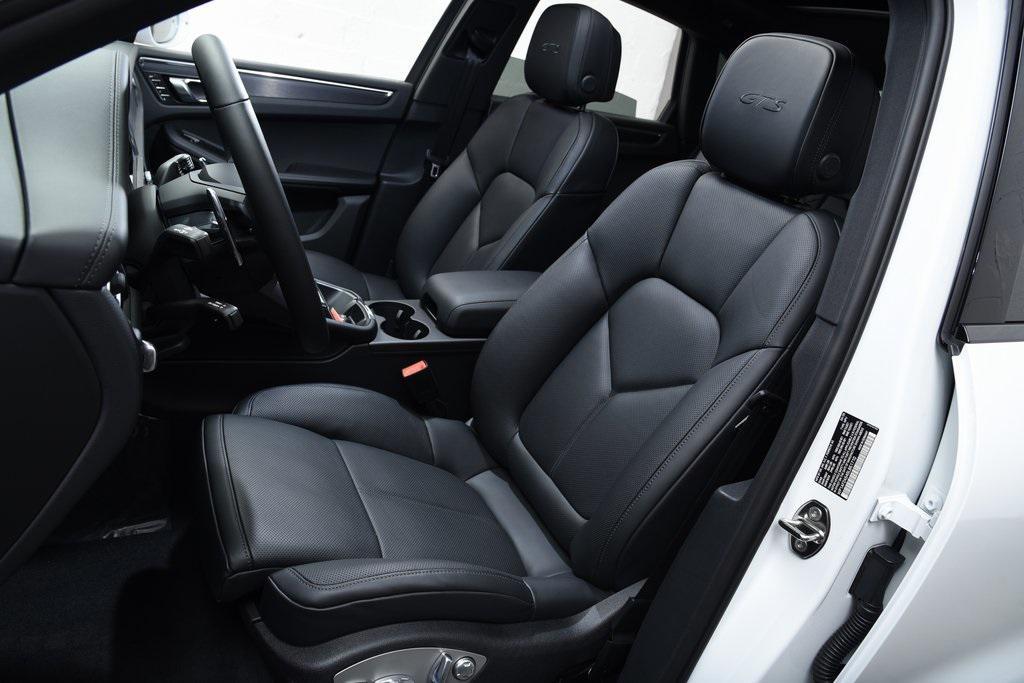 new 2025 Porsche Macan car, priced at $95,635
