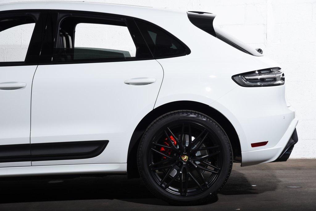 new 2025 Porsche Macan car, priced at $95,635