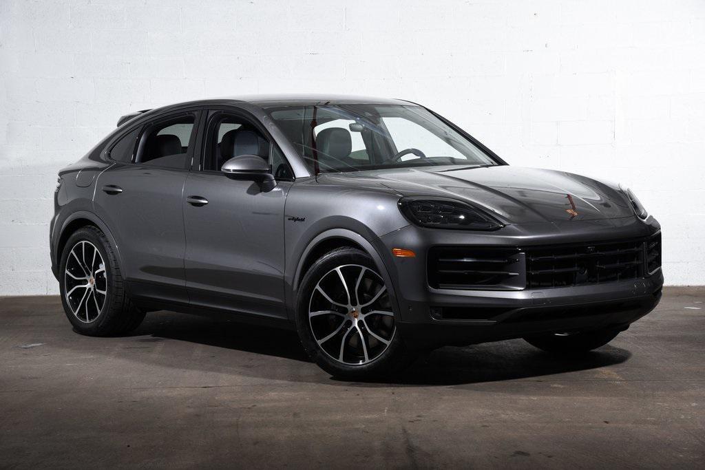 new 2025 Porsche Cayenne car, priced at $134,125