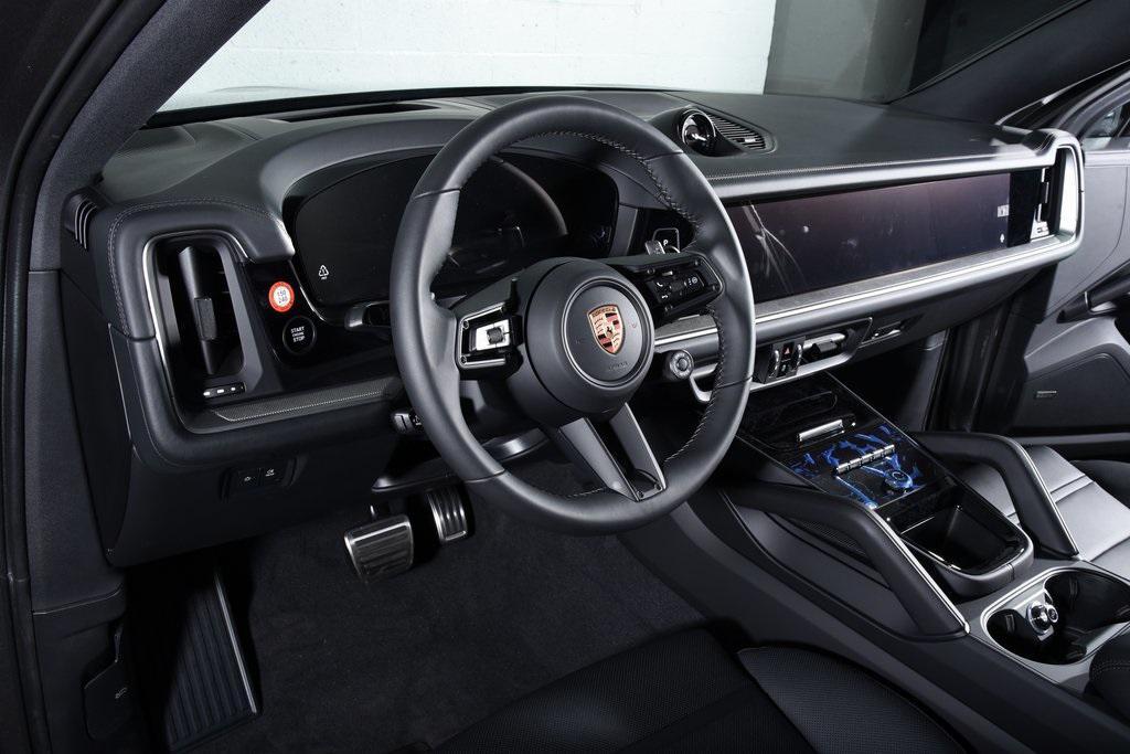 new 2025 Porsche Cayenne car, priced at $134,125