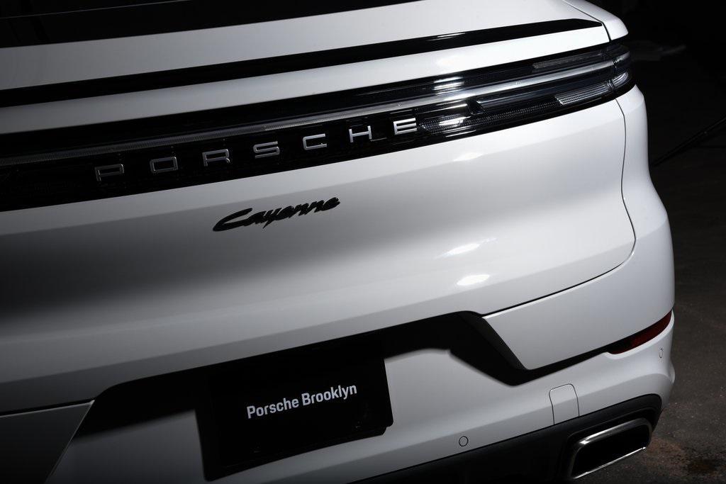 new 2025 Porsche Cayenne car, priced at $134,735