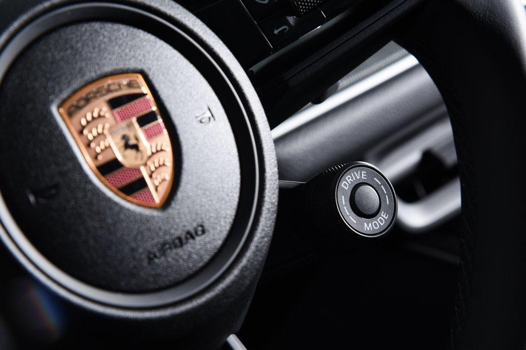 new 2025 Porsche Cayenne car, priced at $107,505