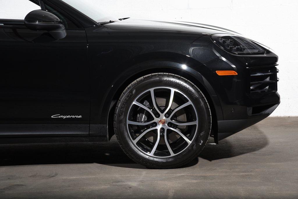 new 2025 Porsche Cayenne car, priced at $107,505